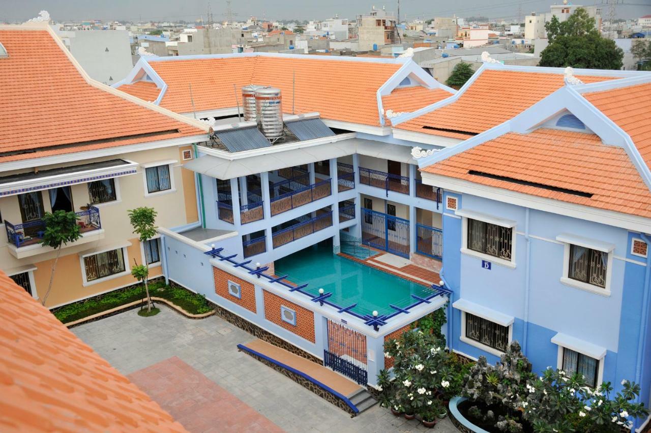 Nha Khach Lang Man - Village Chance TP. Hồ Chí Minh